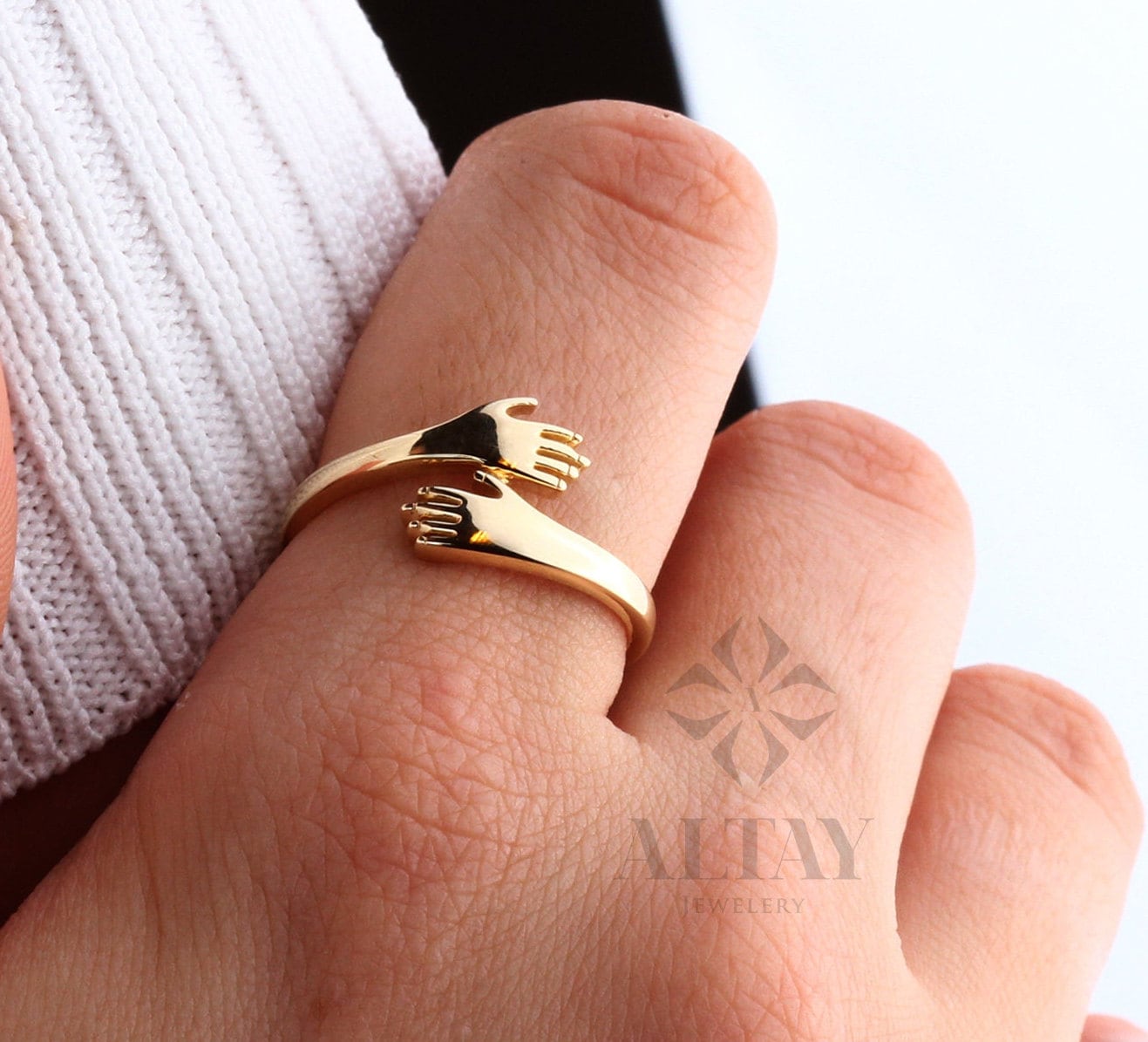 14K Gold Hug Ring, Gift For Her, Gift For Women, Love Hugging Hands Ring, Girlfriend Gift, Two Hand Gold Ring, Mothers Day Gift, Moms Gift