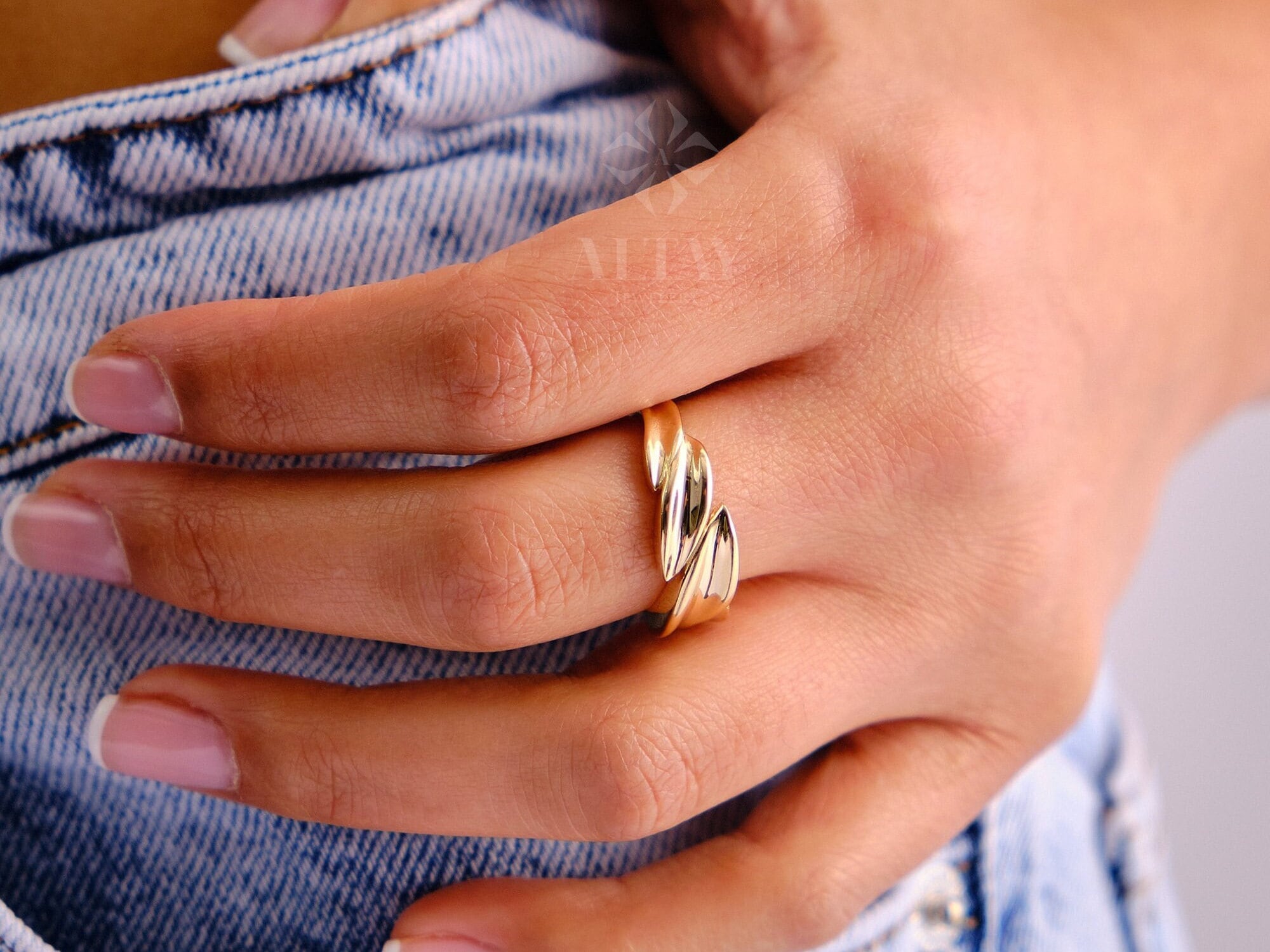 14K Gold Leaf Ring, Gold Leaf Branch Ring, Rose Gold Leaf Twig Ring, Layering Ring, Vine Ring, Laurel Ring, Nature Jewelry, Tree ring