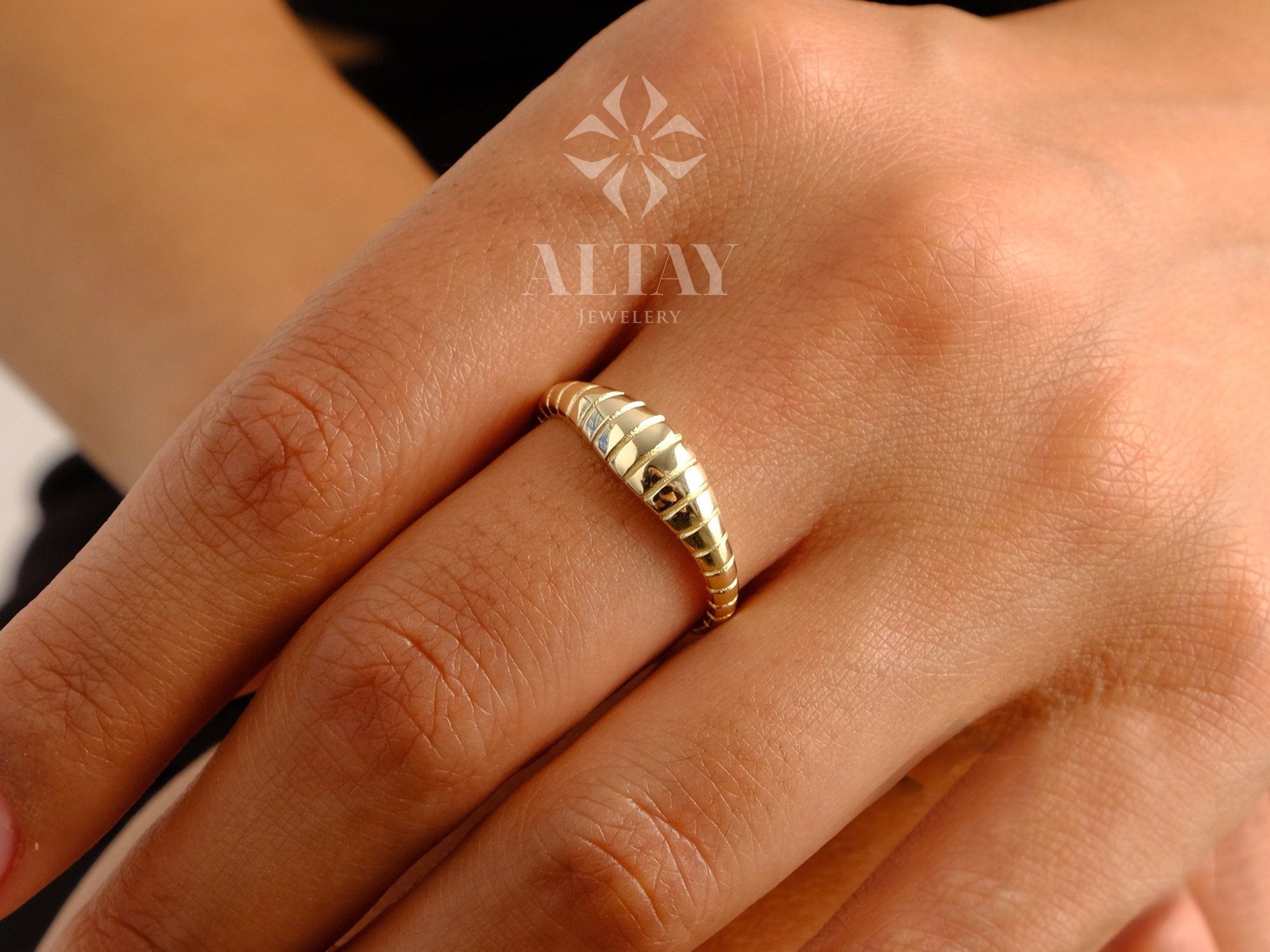 14K Gold Croissant Ring, Tiny Dome Ring, Ribbed Statement Ring, Minimalist Pinky Ring, Gold Bubble Ring, Delicate Chunky Signet Ring