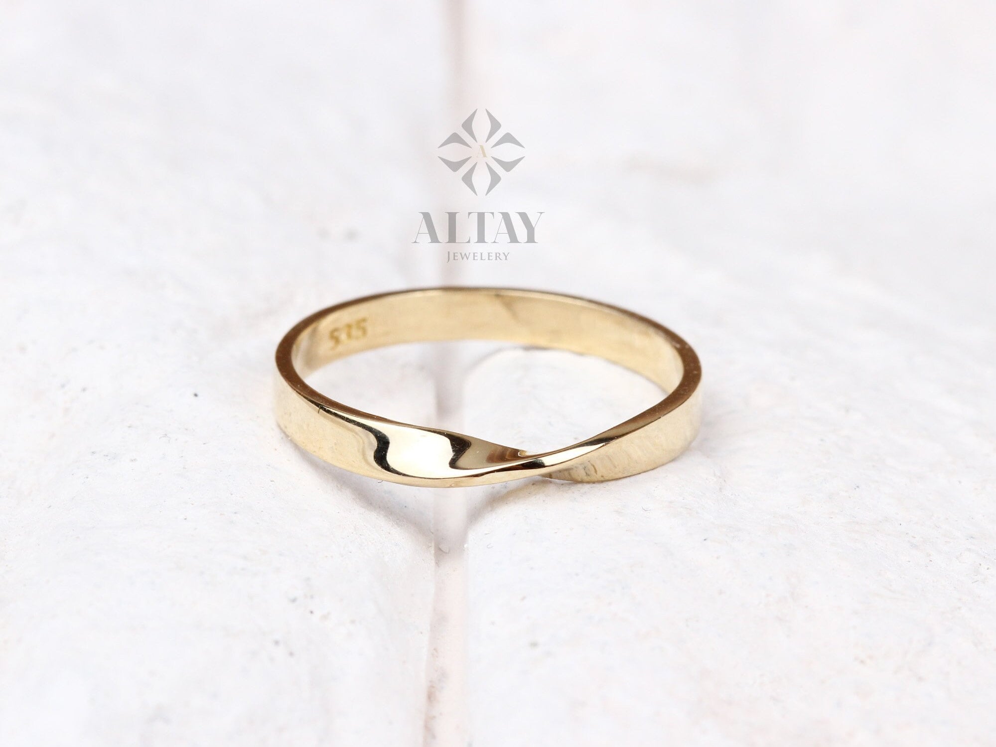 14K Gold Mobius Ring, Twist Band Ring, Infinity Band Ring, Love Matching Band, Mobius Infinity Ring, Stackable Ring, Statement Gold Ring