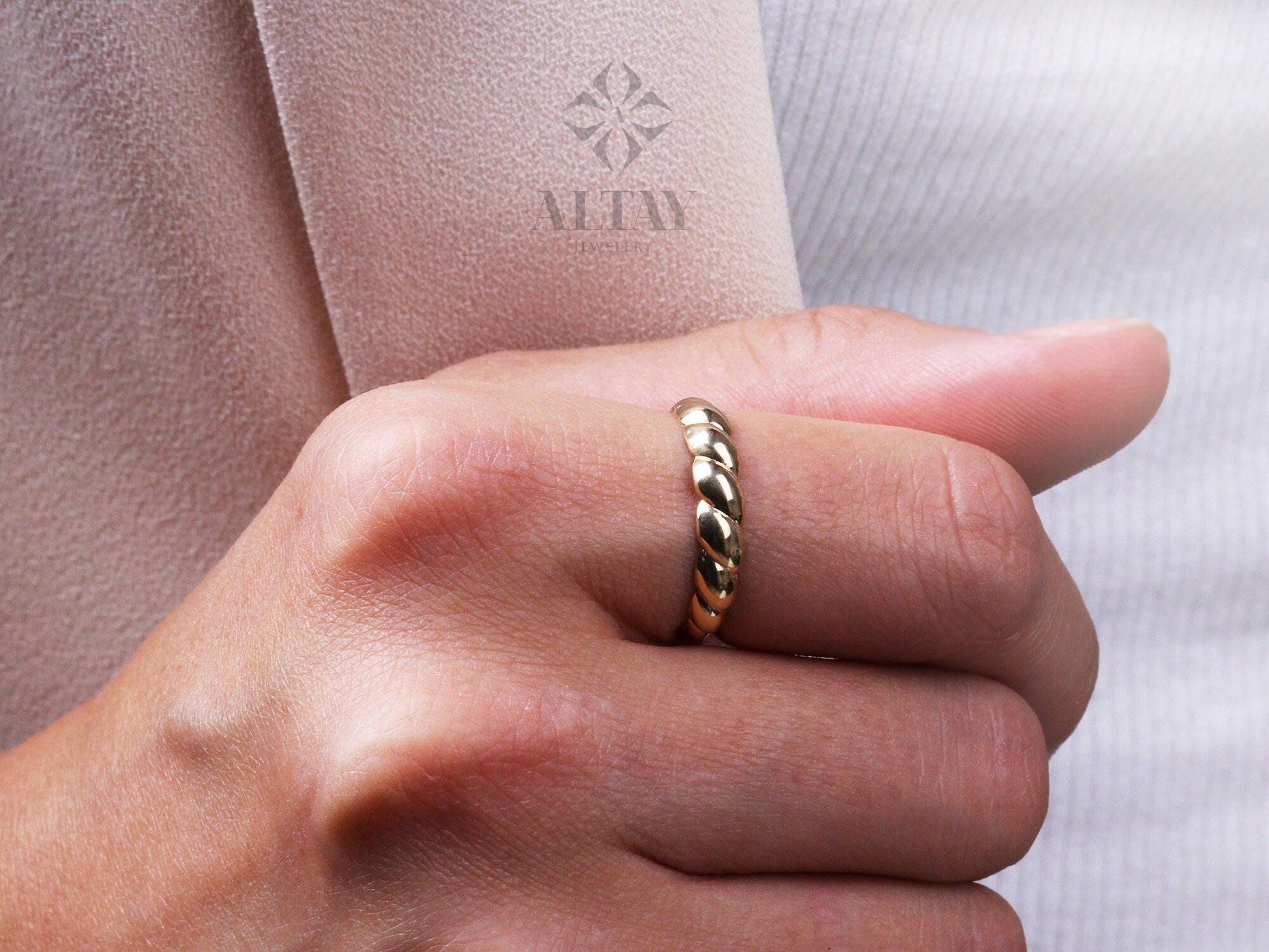 14K Gold Croissant Ring, 4mm Twisted Tiny Dome Ring, Puff Croissant Band Ring, Pointer Ring, Rope Promise Ring, Braided Bubble Gold Ring