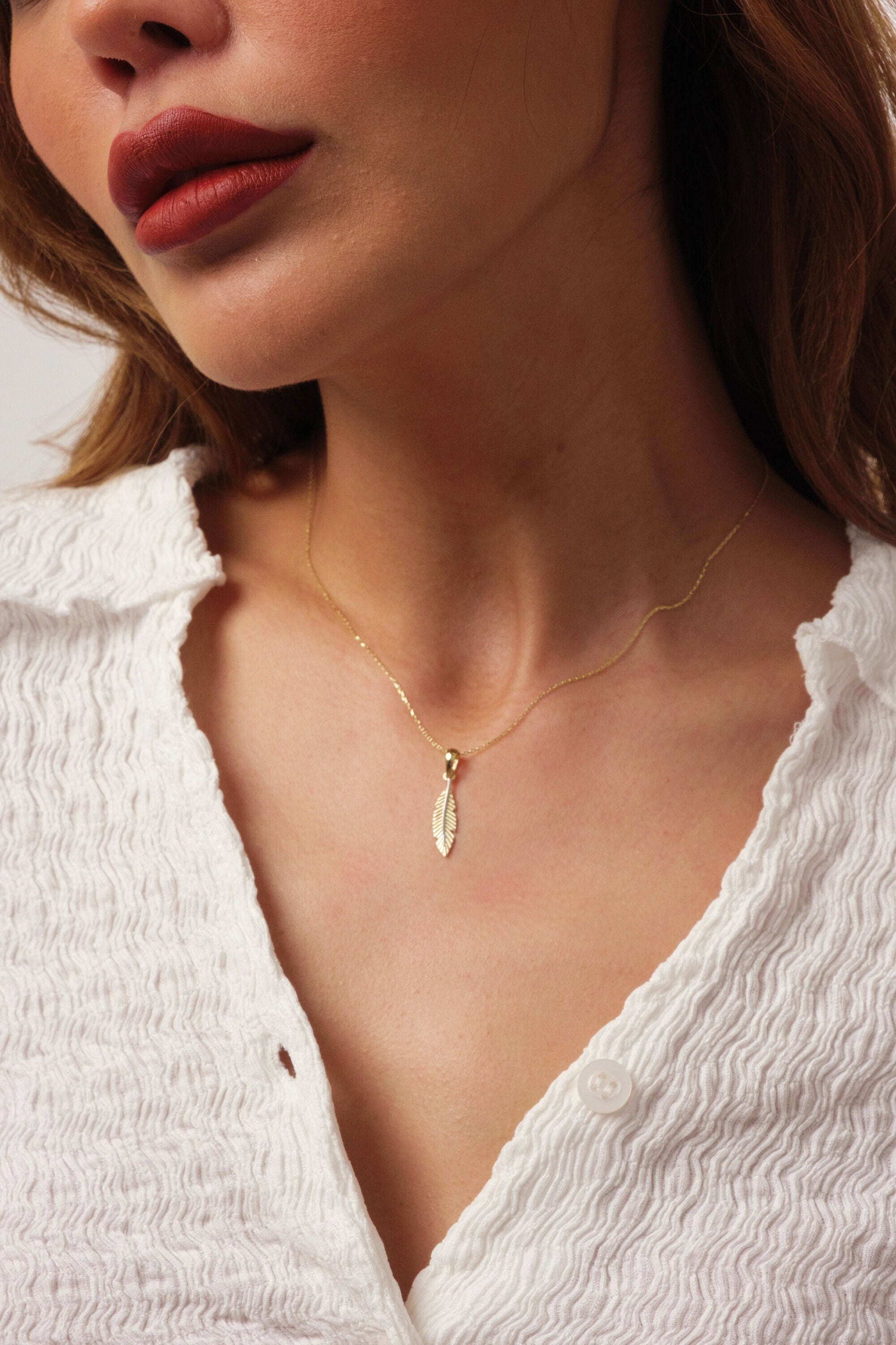 14K Gold Feather Necklace, Feather Charm Pendant, Dainty Layering Necklace, Minimal Feather Charm Choker, Leaf Necklace, Good Luck Necklace