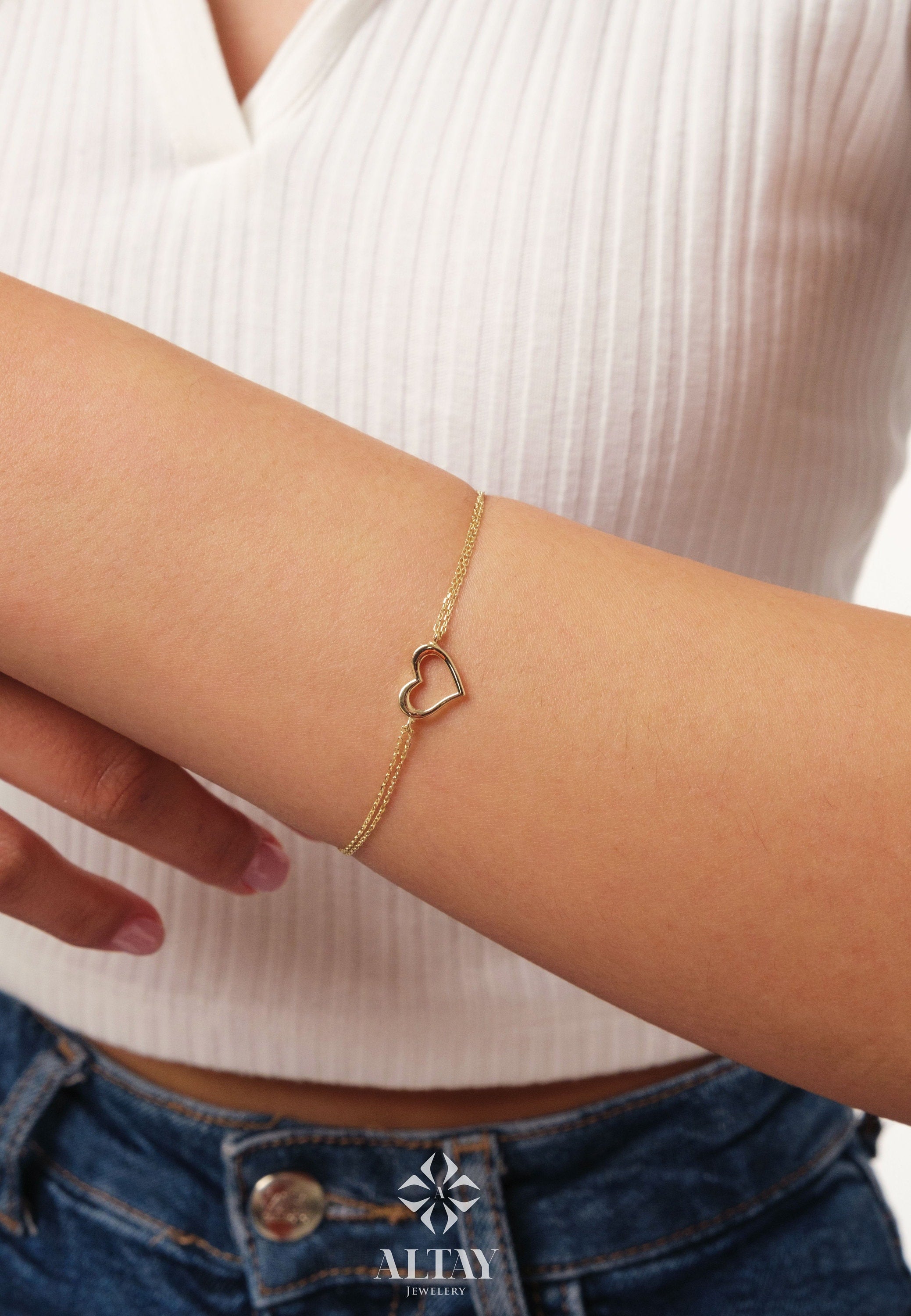 14K Gold Heart Bracelet, Open Heart Bracelet, Heart Outline Bracelet, Love Bracelet, Heart Charm Bracelet, Gift for Mom