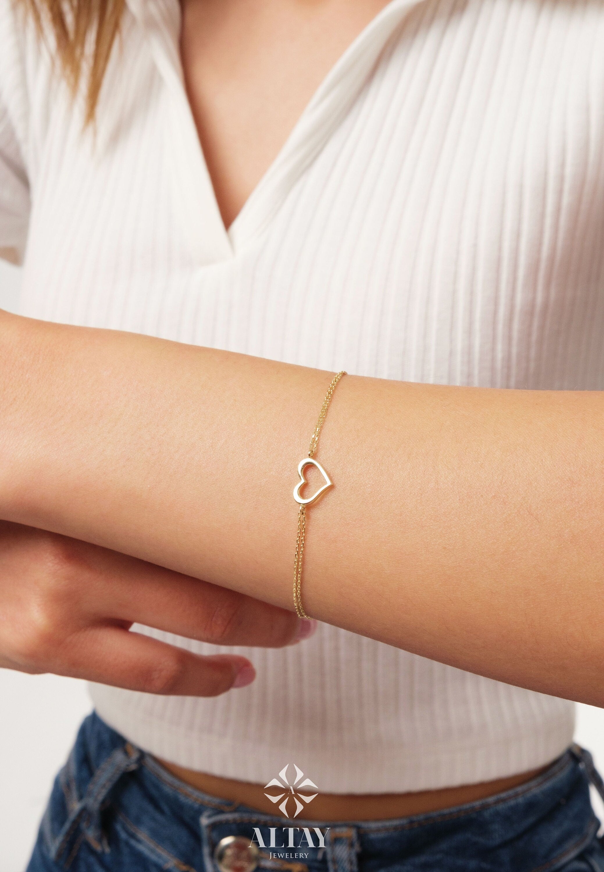 14K Gold Heart Bracelet, Open Heart Bracelet, Heart Outline Bracelet, Love Bracelet, Heart Charm Bracelet, Gift for Mom