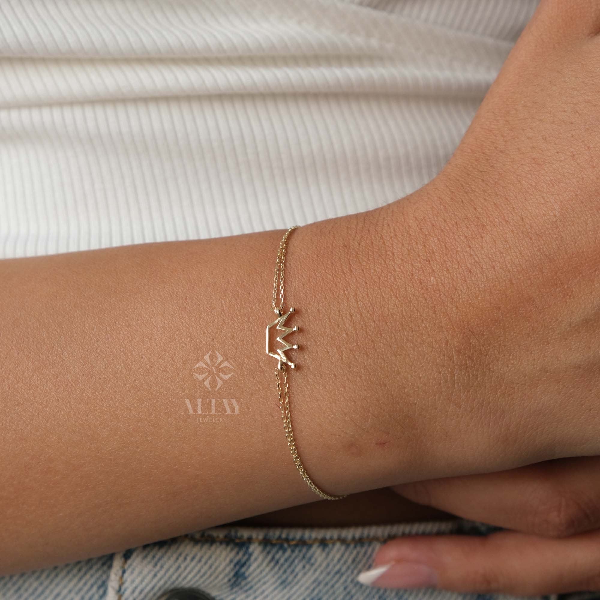 14K Gold Crown Bracelet, Tiny Solid Gold Crown Bracelet, Delicate Crown Bracelet, Dainty Gold Princess Bracelet, Mini Crown Bracelet Gift