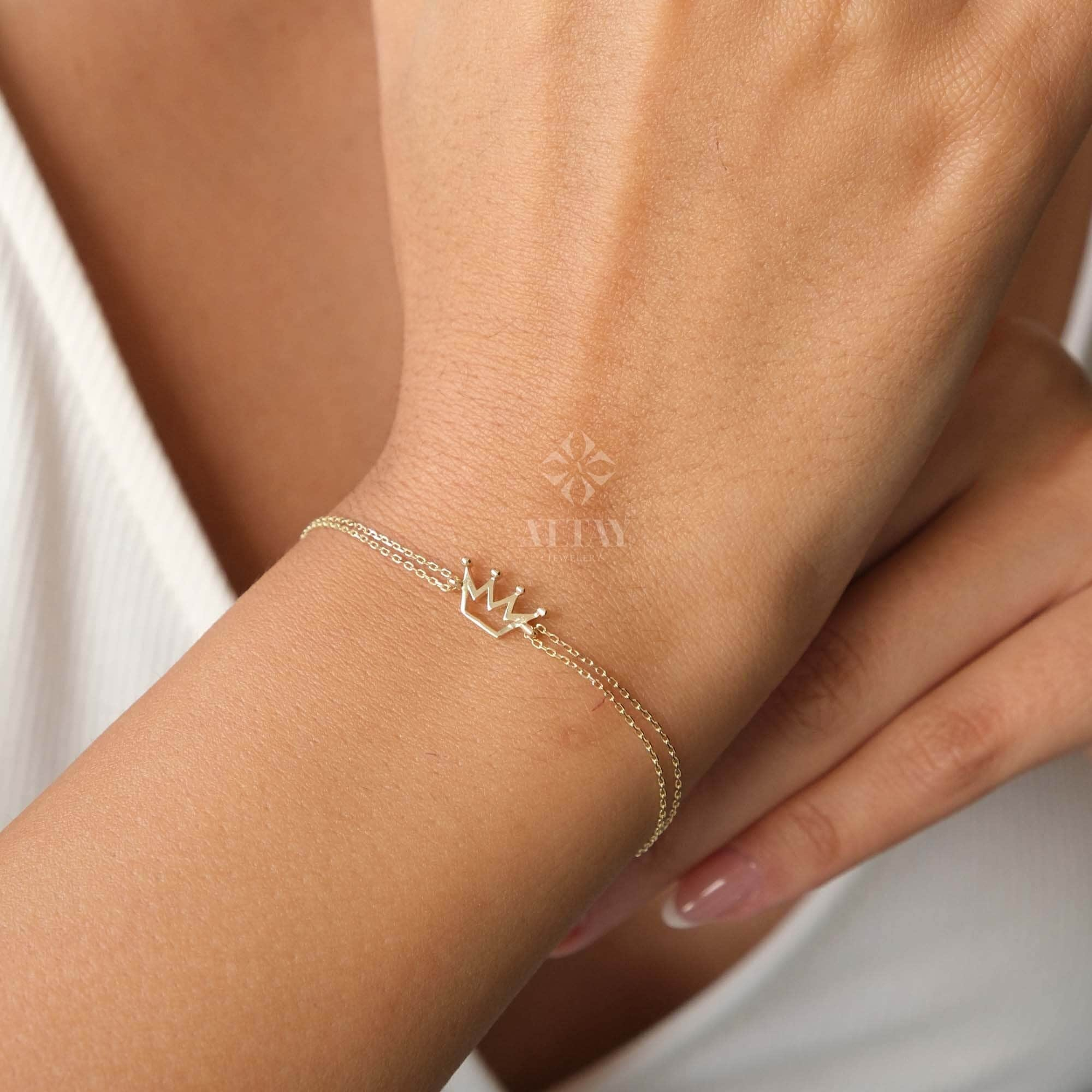 14K Gold Crown Bracelet, Tiny Solid Gold Crown Bracelet, Delicate Crown Bracelet, Dainty Gold Princess Bracelet, Mini Crown Bracelet