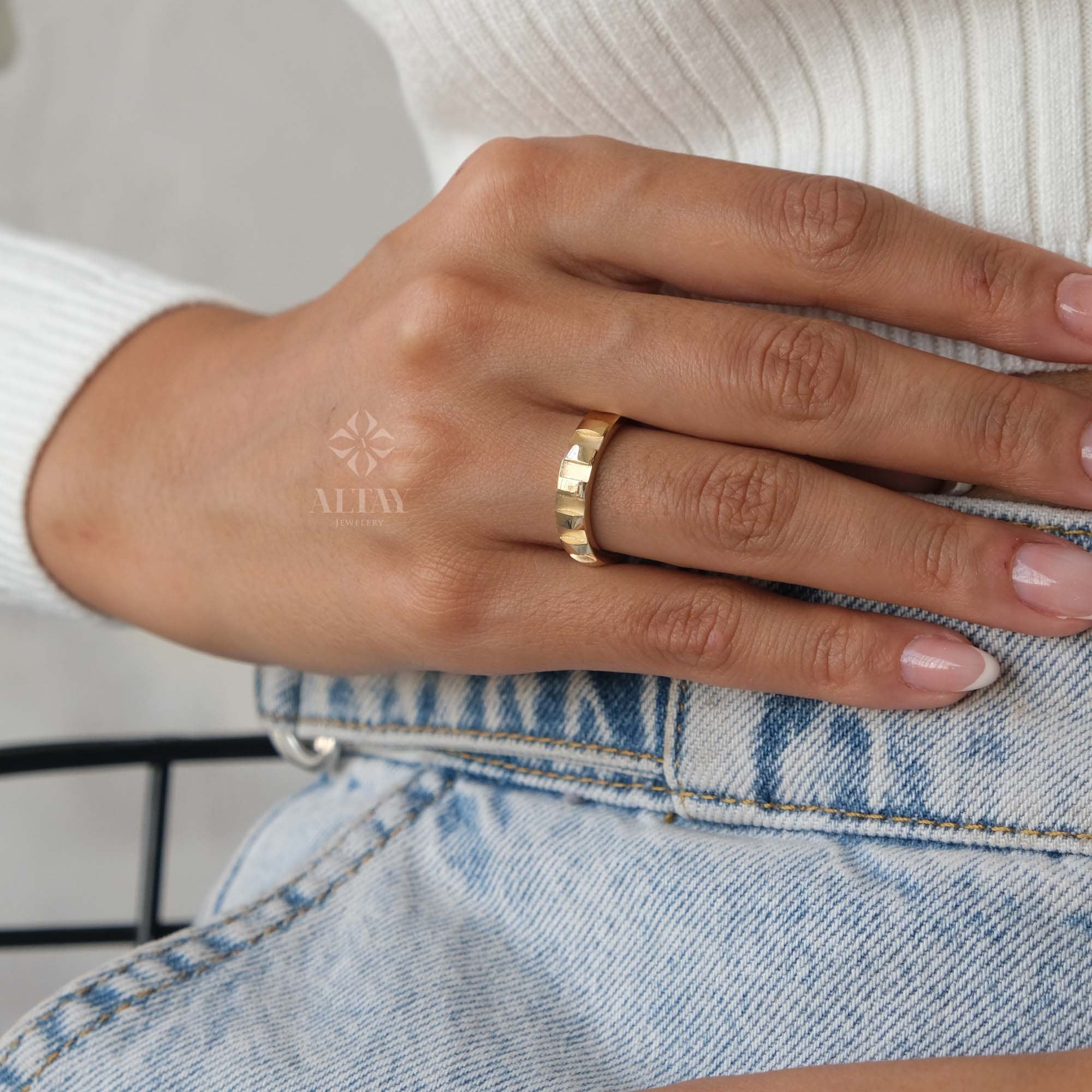 14K Gold Ribbed Dome Band Ring, Chunky Dome Ring, Stackable Gold Ring, Half Eternity Dome Statement Ring, Gold Thick Band Ring, Gift For Her