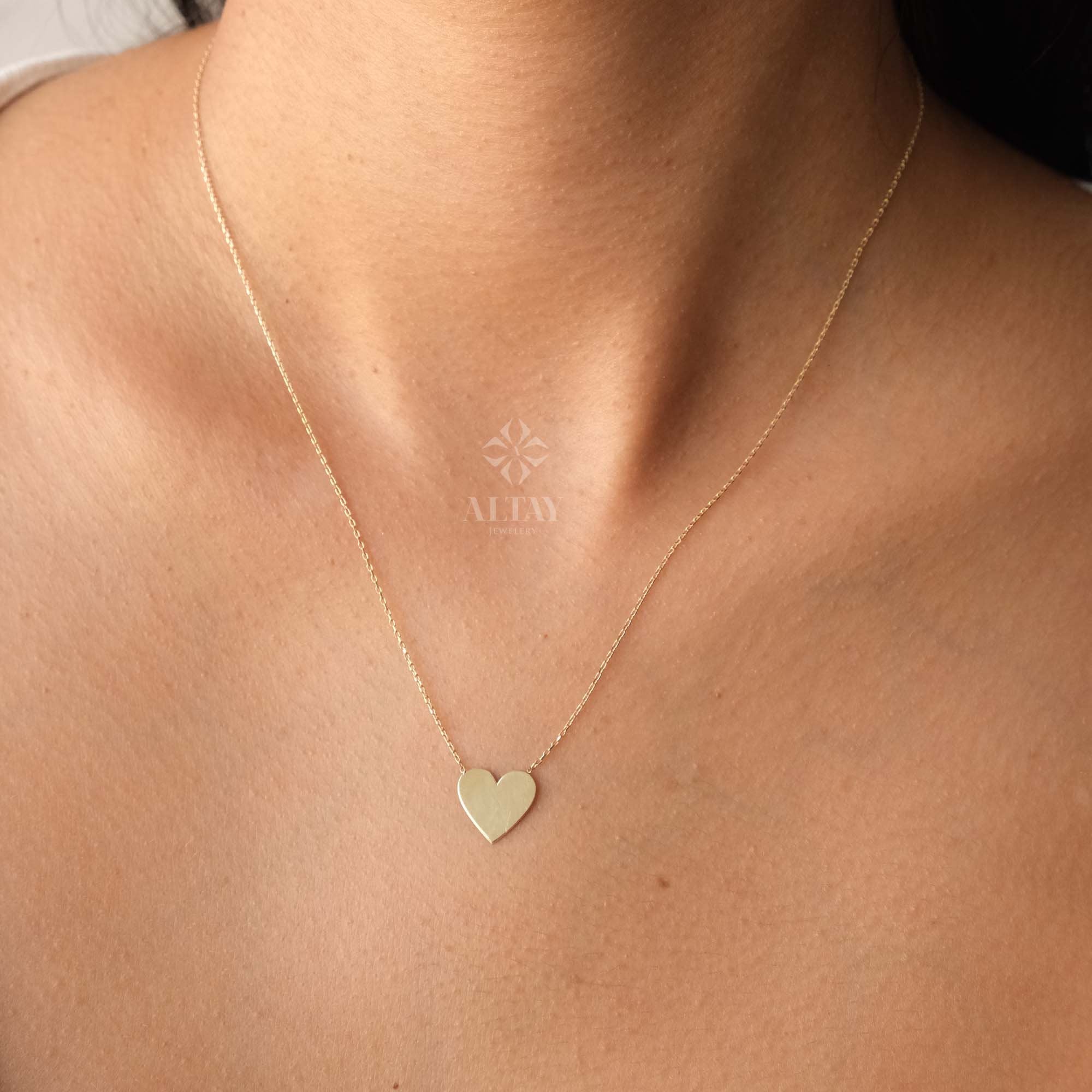 14K Gold Heart Necklace, Custom Heart Necklace, Personalized Gold Necklace, Heart Charm Pendant, Gold Love Necklace, Engrevable Necklace