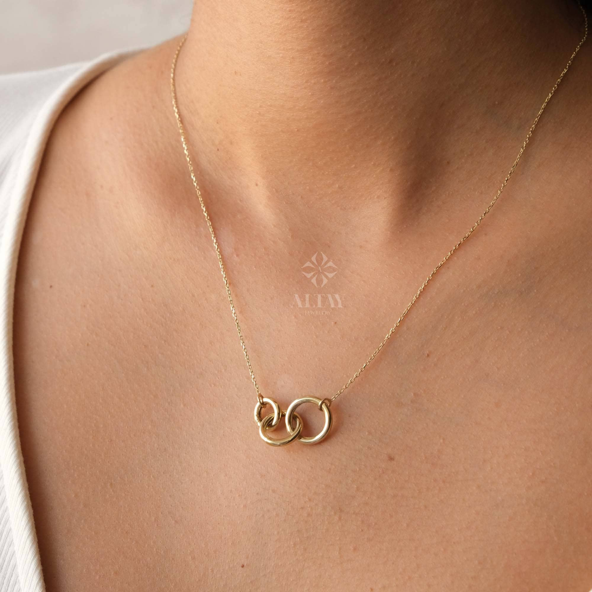 14K Gold Three Circle Necklace, Three Interlocking Pendant Necklace, Triple Circle Necklace, Linked Eternity Circles, Entwined Family Charm