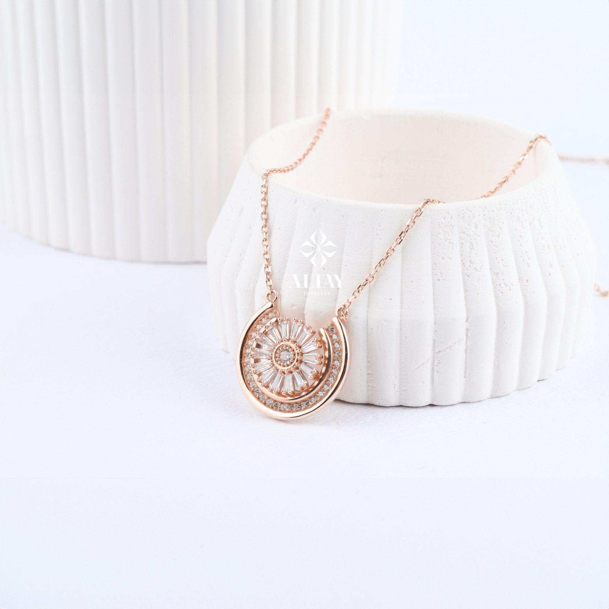 14K Gold Compass Necklace, Round Starburst Necklace, Spikey Gold Sun Pendant, Northstar Charm Necklace, Layering Choker, Celestial Starburst