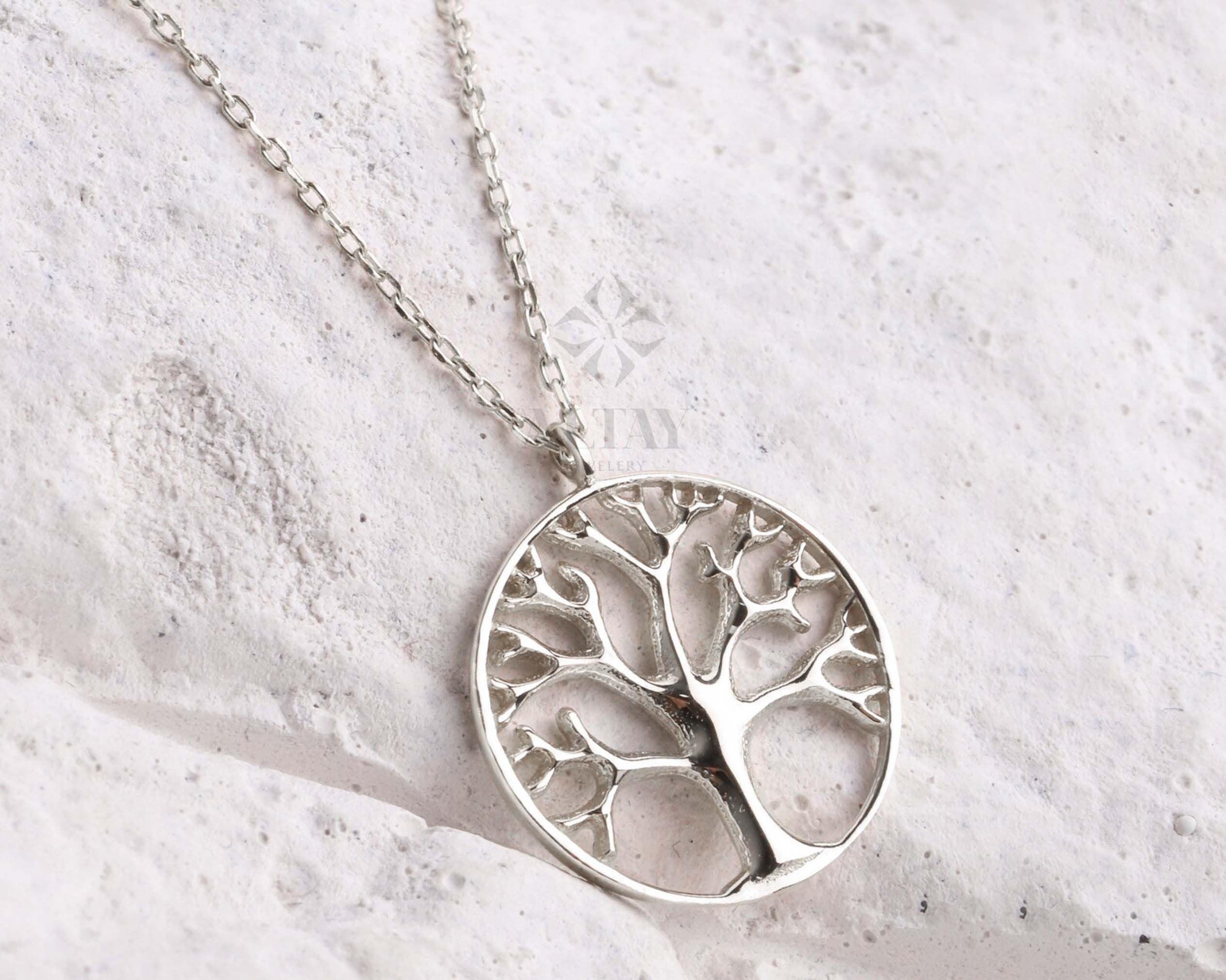 14K Gold Family Tree Necklace, Tree Of Life Pendant, Nature Charm Necklace, Grandma Necklacem, Women Minimalist Jewelry, Christmas Gift