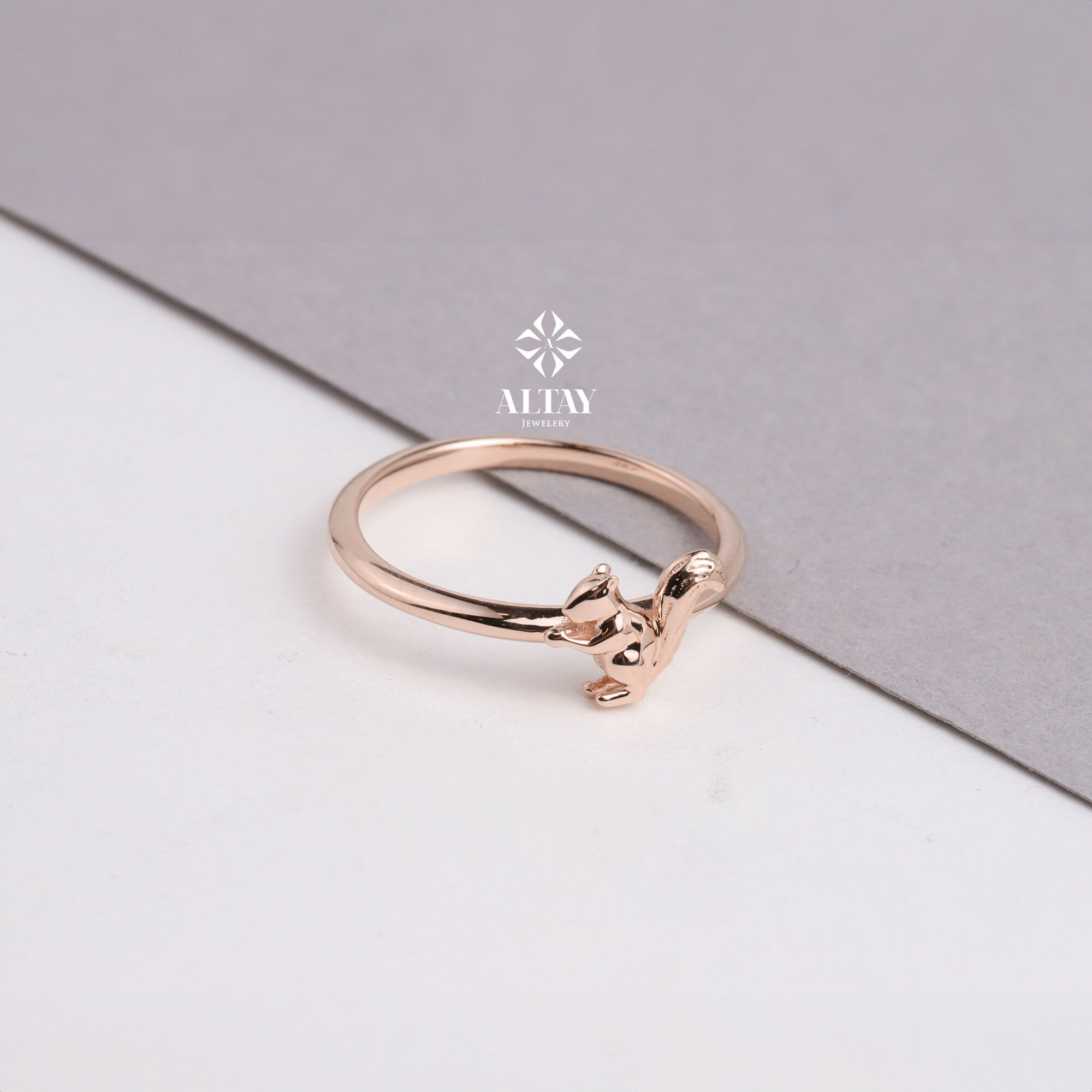 14K Gold Squirrel Ring, Solid Gold Squirrel Ring, Dainty Squirrel Ring, Unique Pointer Finger Animal Ring, Women Knuckle Band Ring