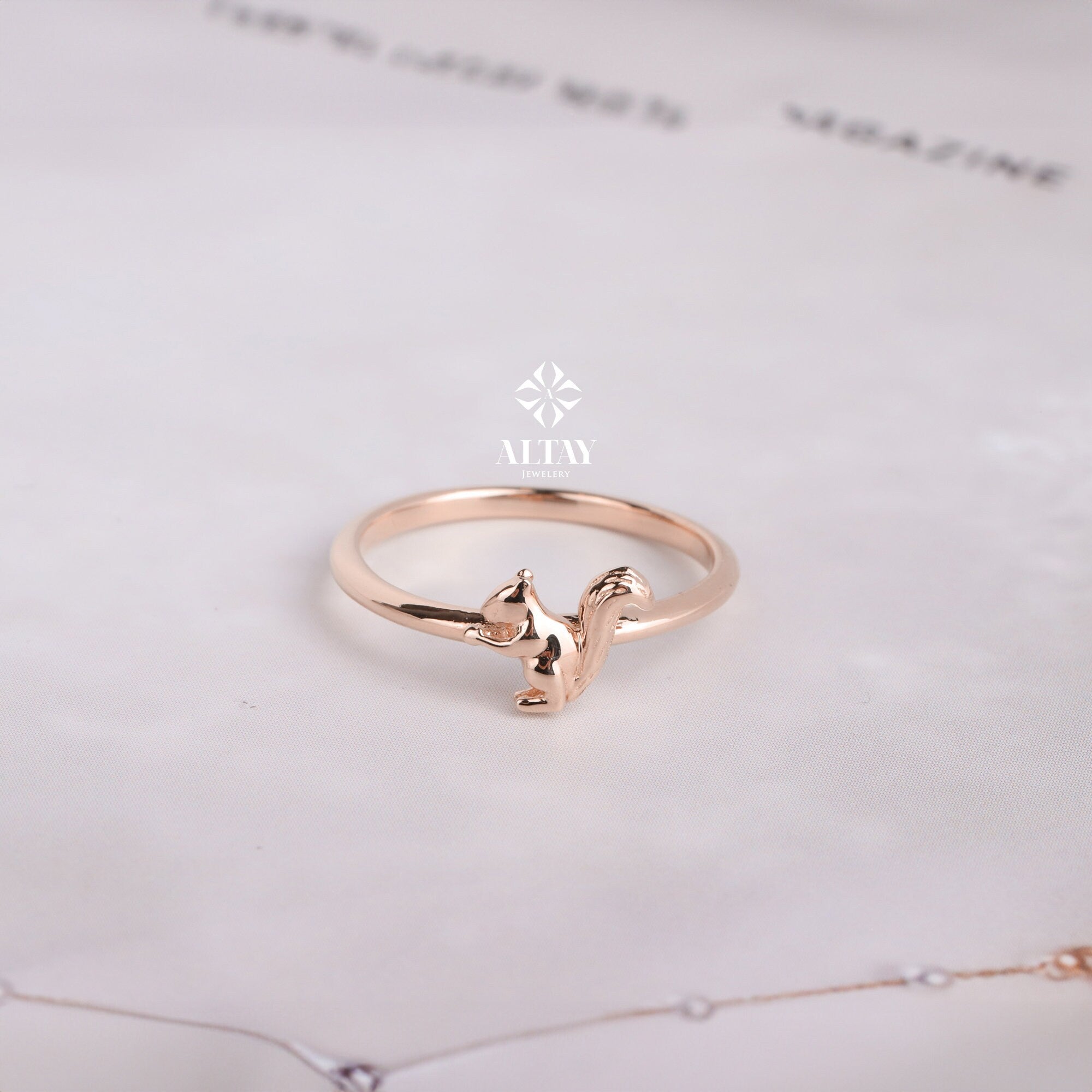 14K Gold Squirrel Ring, Solid Gold Squirrel Ring, Dainty Squirrel Ring, Unique Pointer Finger Animal Ring, Women Knuckle Band Ring