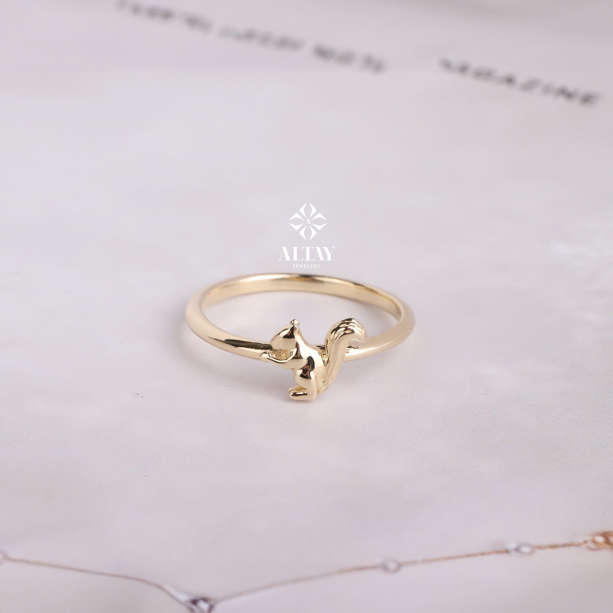 14K Gold Squirrel Ring, Solid Gold Squirrel Ring, Dainty Squirrel Ring, Unique Pointer Finger Animal Ring, Women Knuckle Band Ring