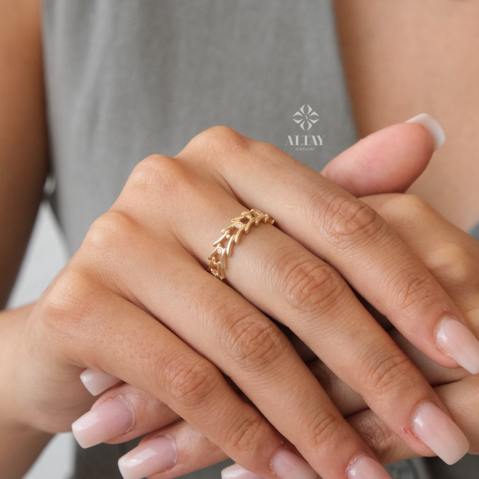 14K Gold Crown Band Ring, Tiara Gold Ring, Princess Crown Weddding Band, Dainty Stacking Ring, Minimalist Crown Ring, Rings For Wife