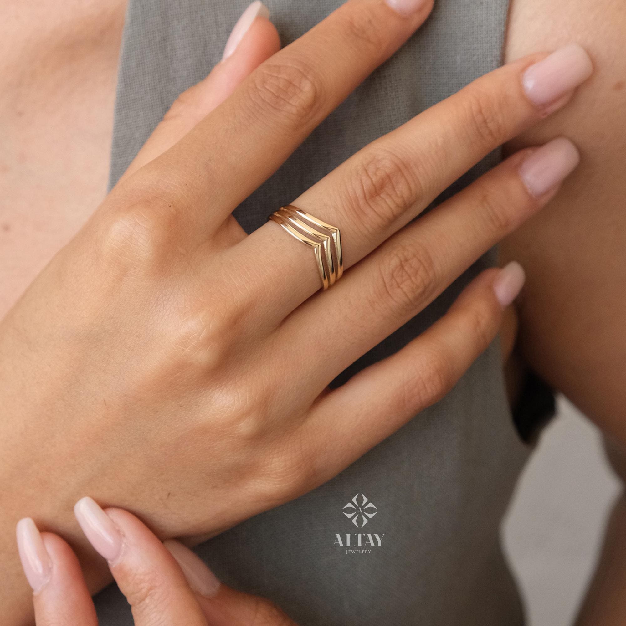 14K Gold Triple Chevron Ring, V Ring, Gold Curved Band, Chevron Stackable Knuckle Ring, Stacking Nesting Band, Minimalist Matching Band Ring