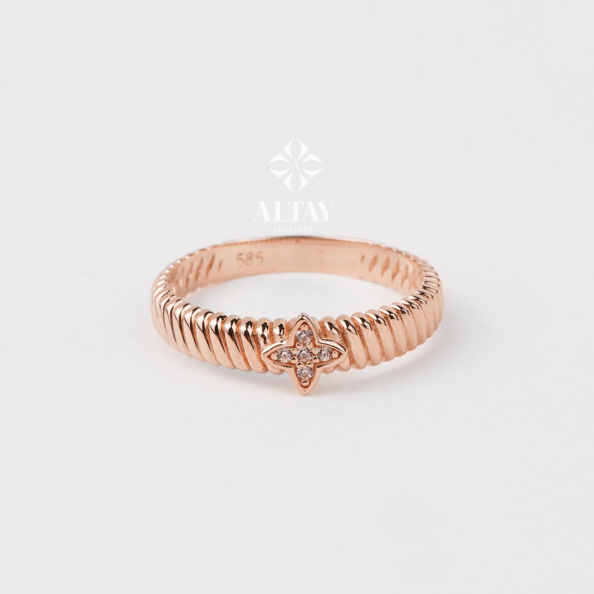 14K Gold Ribbed Star Ring, CZ Star Accent Band, Dainty Gold Ring, Fluted Gold Band, Everyday Stacking Ring