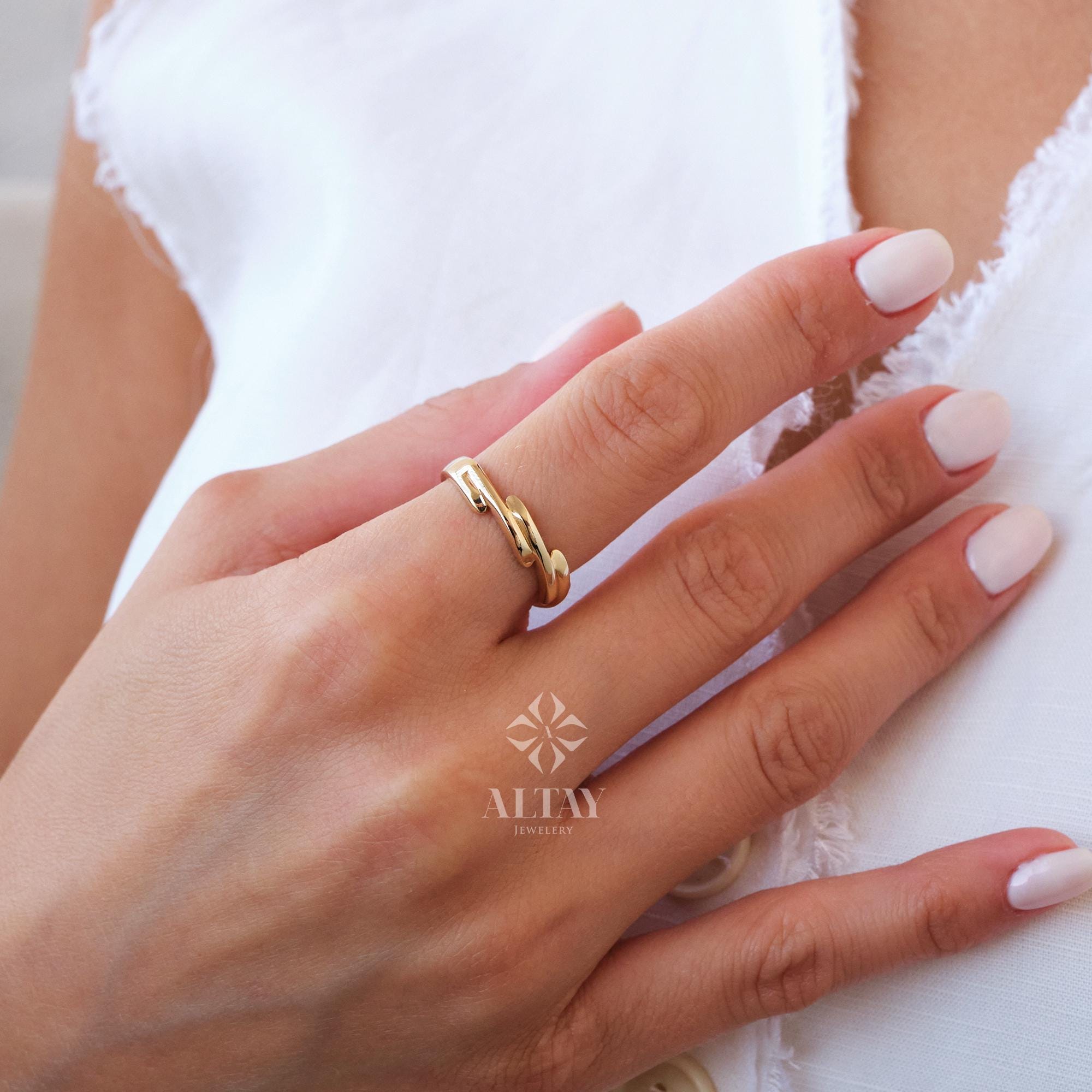 14K Gold Wave Branch Ring, Gold Twig Band, Minimalist Gold Knuckle Ring, Dainty Gold Leaf, Gold Branch Ring, Stackable Ring, Gift For Mom