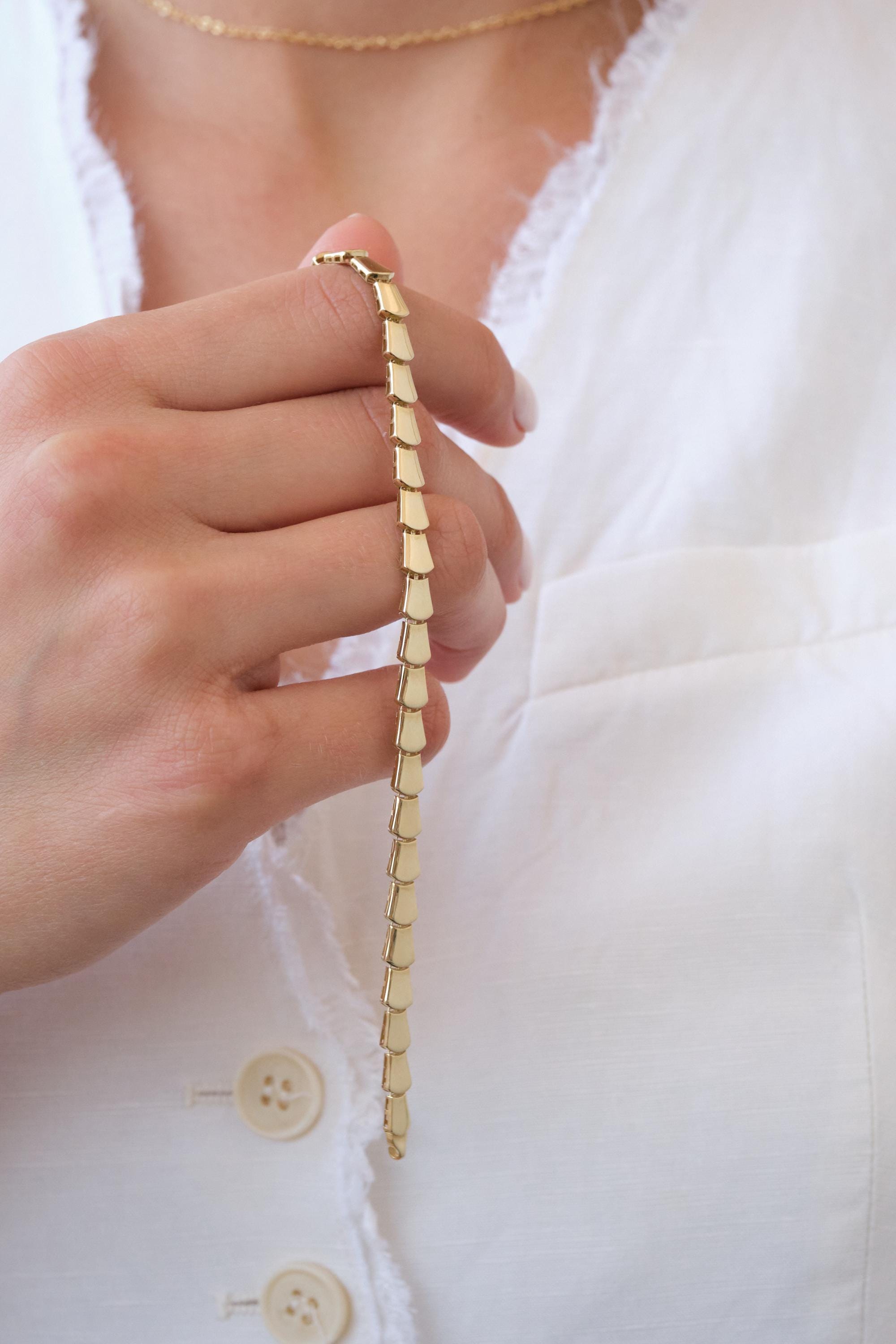 14K Gold Brick Link Bracelet, 5mm Geometric Gold Tile Bracelet, Modern Tapered Link Bracelet, Minimal Statement Gold Jewelry, Gift for Her