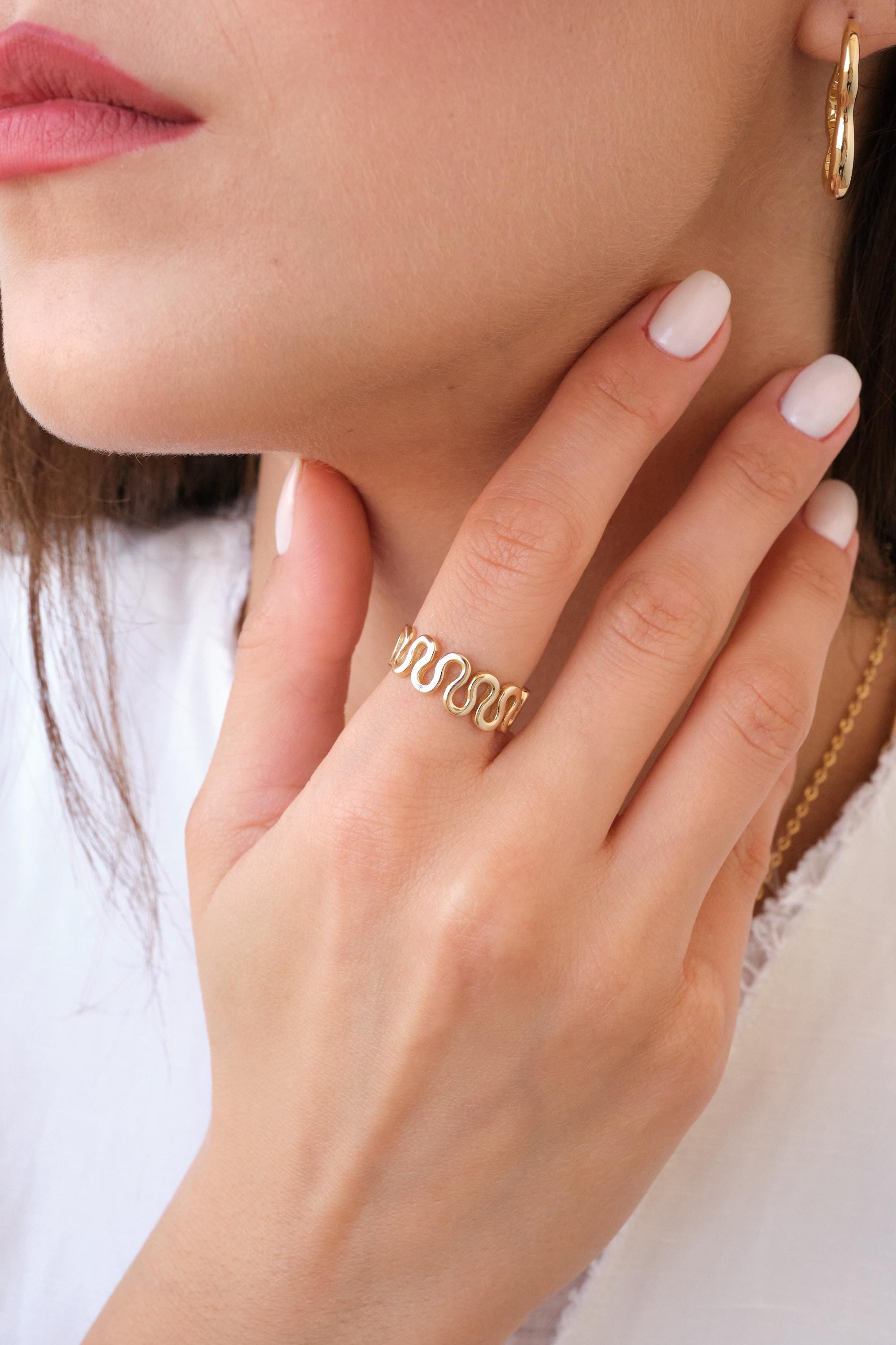 14K Gold Wavy Ring, Snake Gold Ring, Minimal Statement Ring, Modern Gold Ring, Dainty Everyday Gold Jewelry Gift for Her