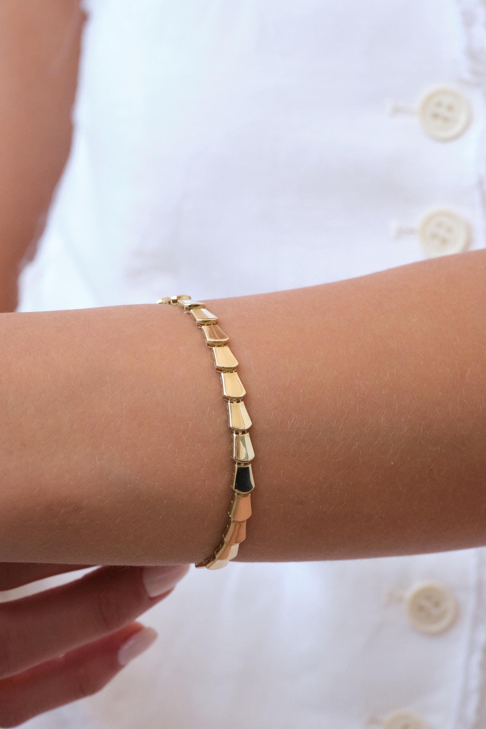 14K Gold Brick Link Bracelet, 5mm Geometric Gold Tile Bracelet, Modern Tapered Link Bracelet, Minimal Statement Gold Jewelry, Gift for Her
