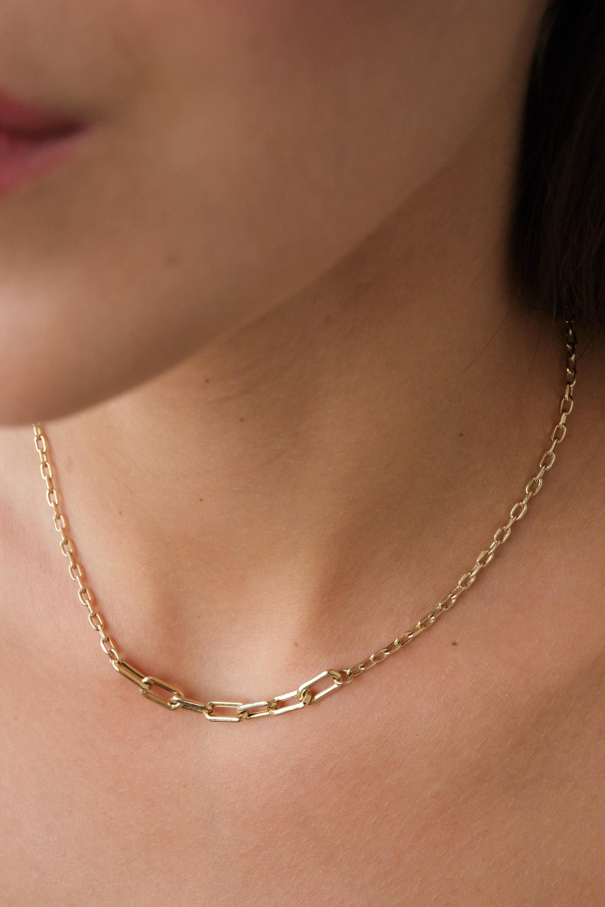 14K Gold Paperclip Necklace, Modern Elongated Link Chain, Minimal Gold Chain Necklace, Center Link Paperclip Necklace, Everyday Gold Jewelry