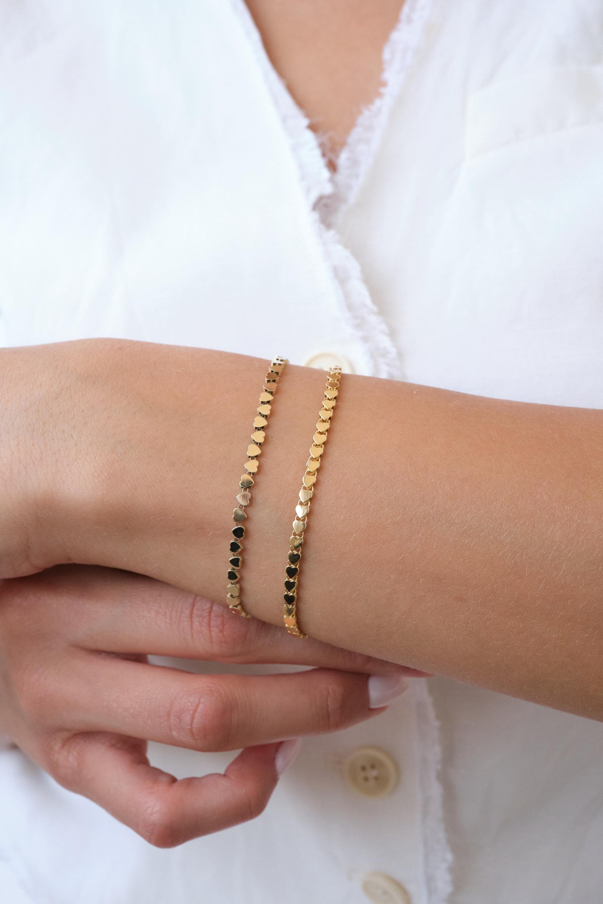 14K Gold Heart Bracelet, 3mm Minimal Dainty Gold Bracelet, Heart Charm Jewelry Gift for Her