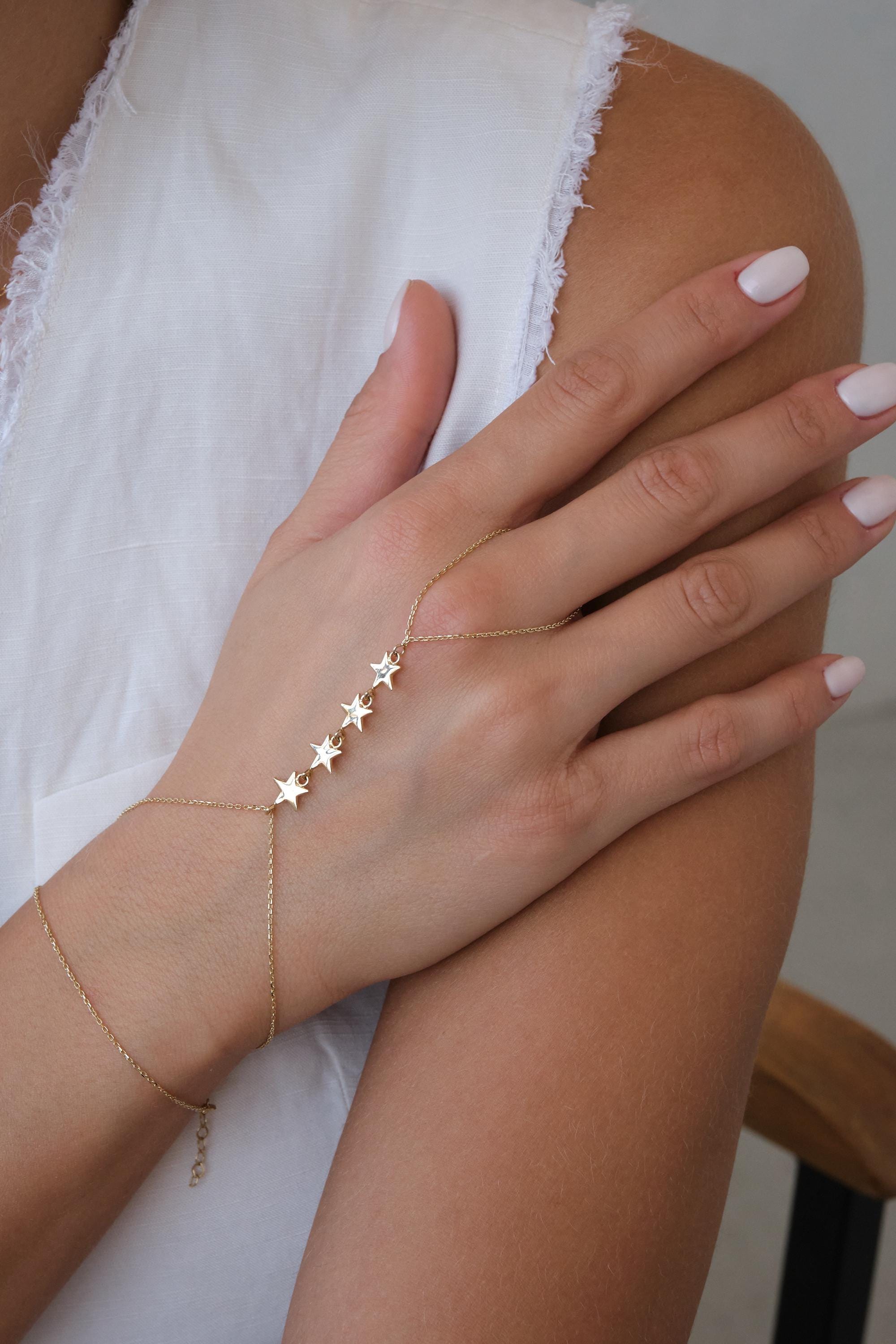 14K Gold Star Hand Chain Bracelet, Minimal Star Slave Bracelet, Delicate Hand Jewelry, Gift for Her