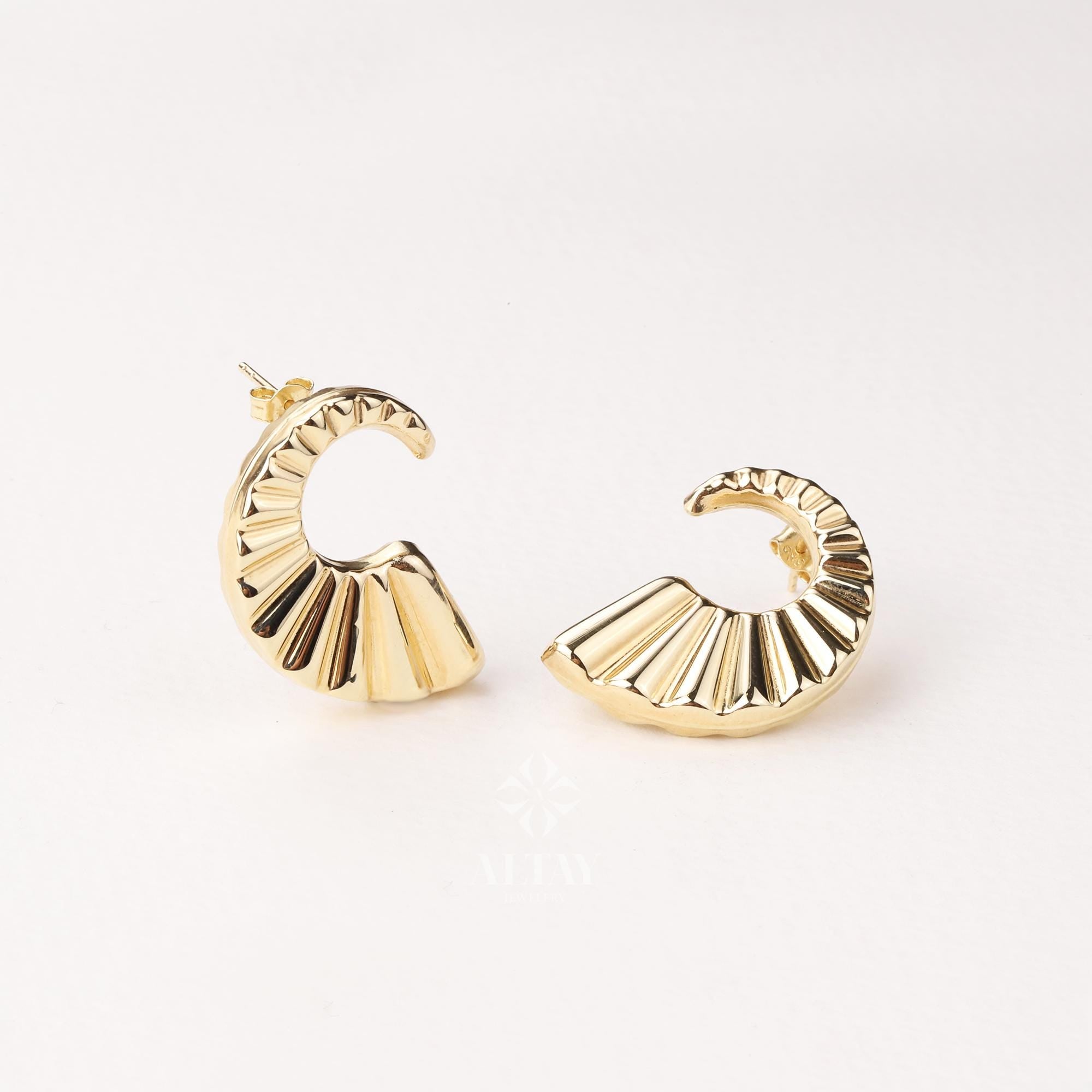 14K Gold Rope Ribbed Croissant Huggie Earrings, Thick Twisted Crescent Moon Hoop, Textured Gold Huggies