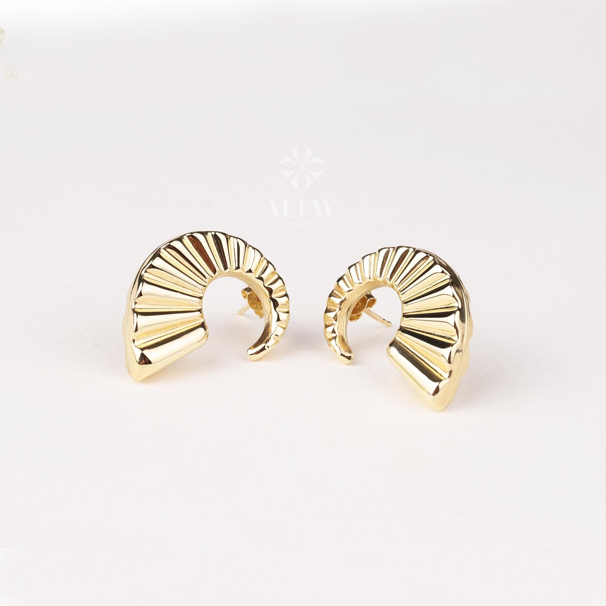 14K Gold Rope Ribbed Croissant Huggie Earrings, Thick Twisted Crescent Moon Hoop, Textured Gold Huggies