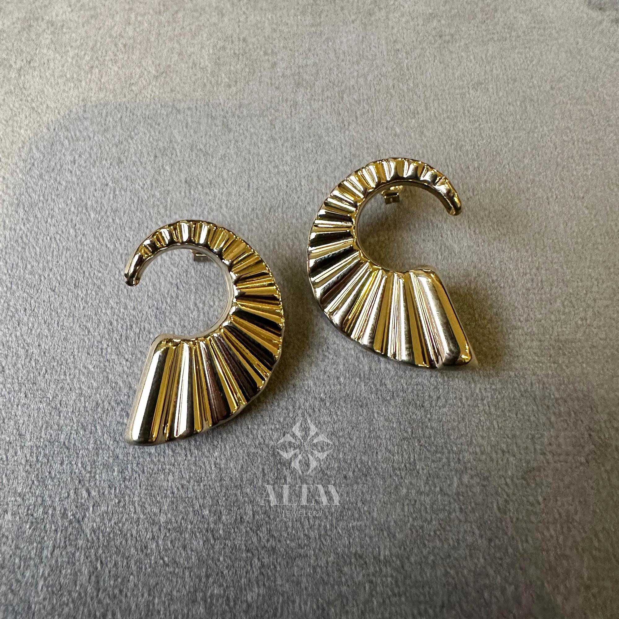 14K Gold Rope Ribbed Croissant Huggie Earrings, Thick Twisted Crescent Moon Hoop, Textured Gold Huggies