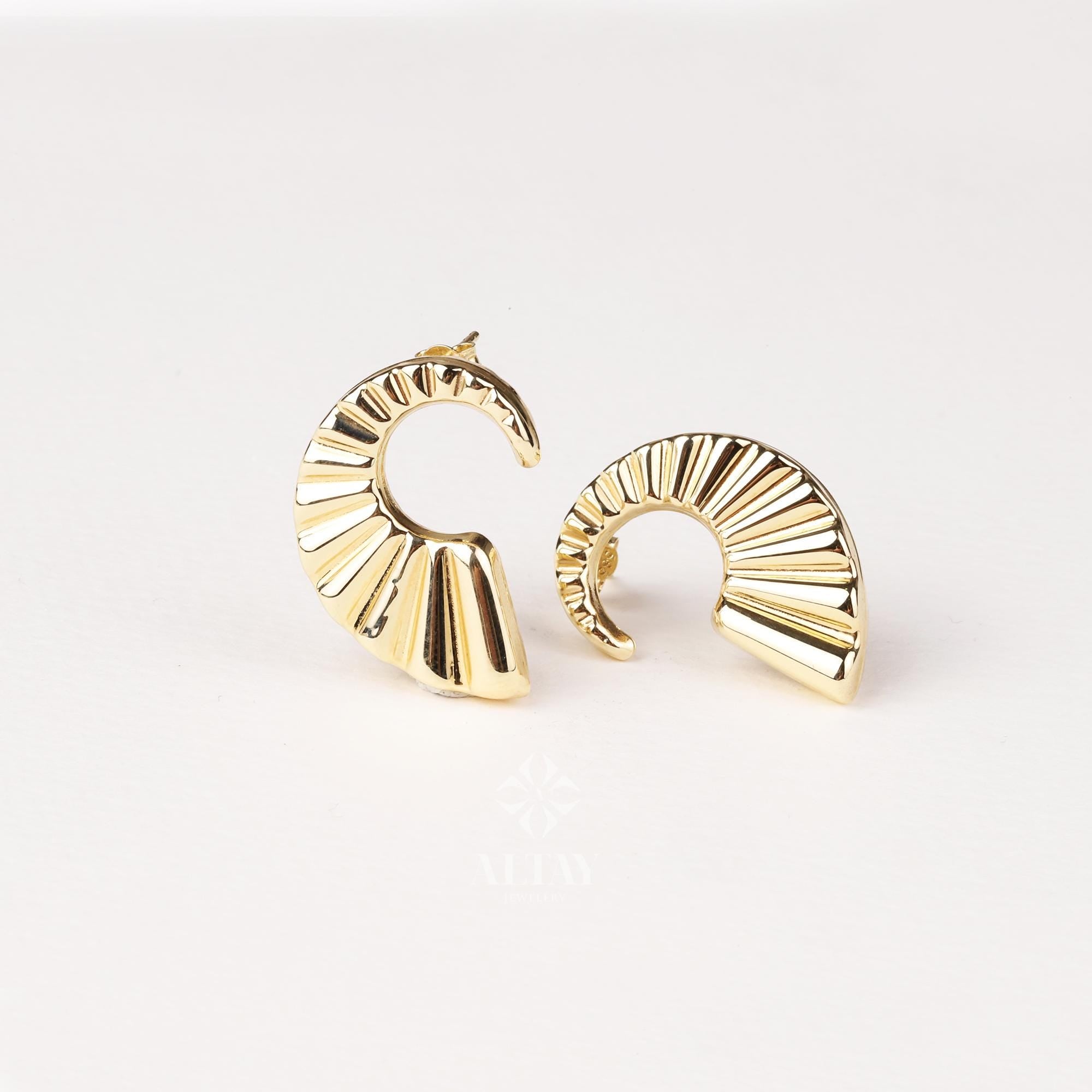 14K Gold Rope Ribbed Croissant Huggie Earrings, Thick Twisted Crescent Moon Hoop, Textured Gold Huggies