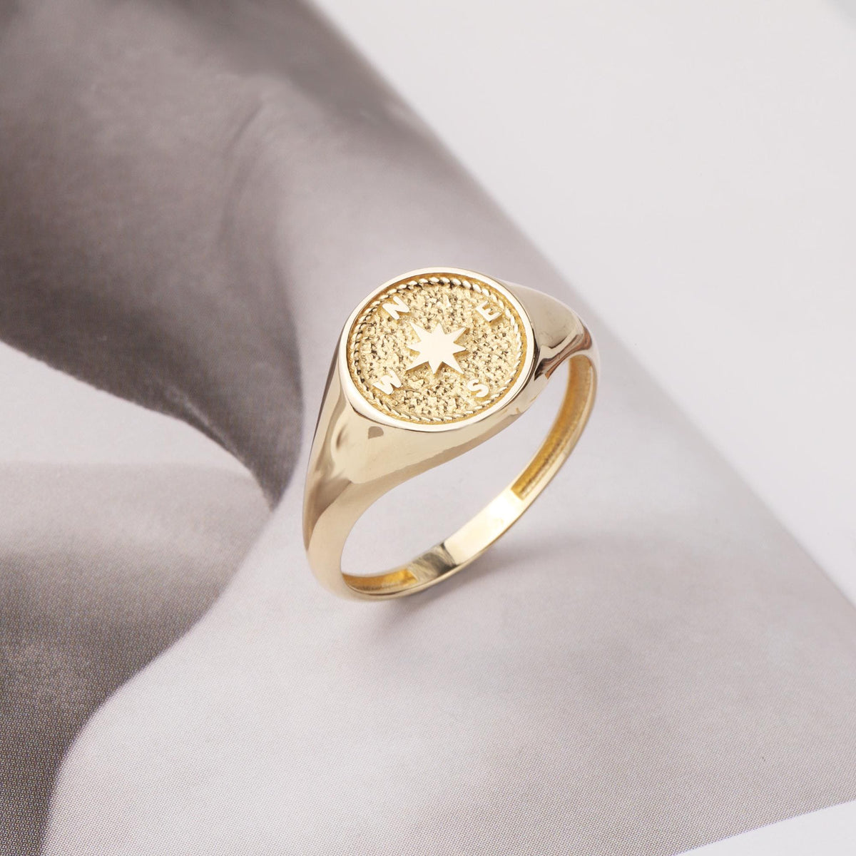 14K Gold Compass Ring, Polar Star Band, North Star Turquoise Ring, Astrology Starburst Ring, Luck Star, Celestial Pinky Ring